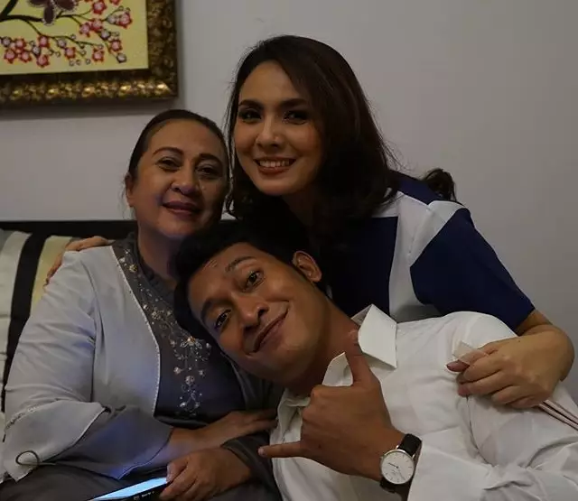 6 Fakta FTV terakhis Ade Firman tayang © 2020 brilio.net 6 Fakta FTV terakhis Ade Firman tayang © 2020 brilio.net