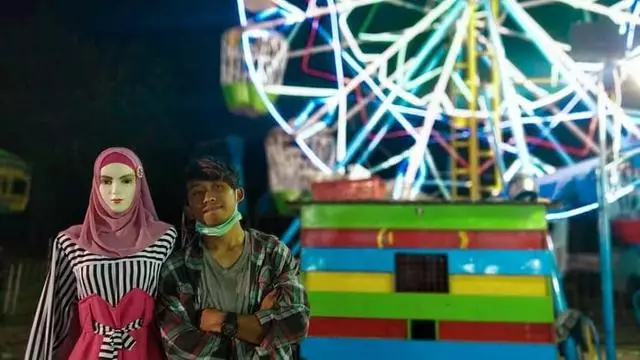 pacaran dengan manekin © 2020 brilio.net