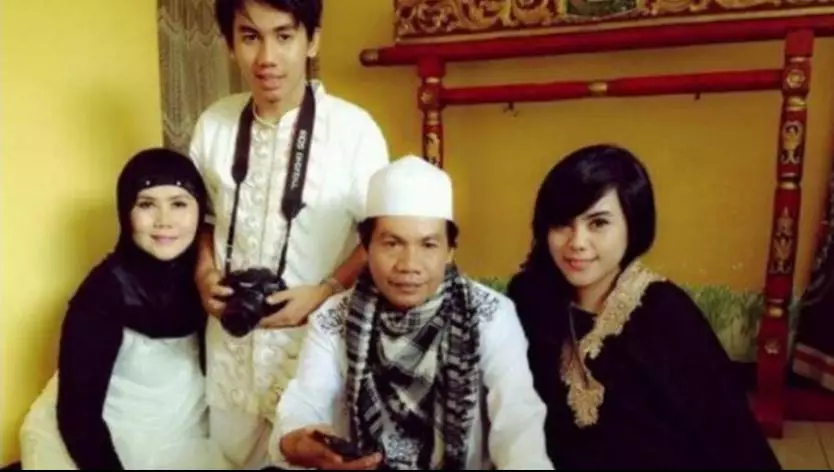 putri udin nganga Berbagai sumber putri udin nganga Berbagai sumber