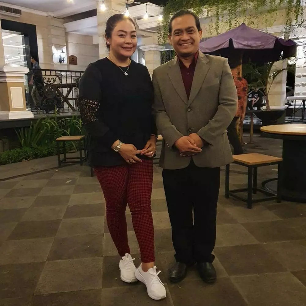 Yan ketemu bambang Berbagai sumber Yan ketemu bambang Berbagai sumber