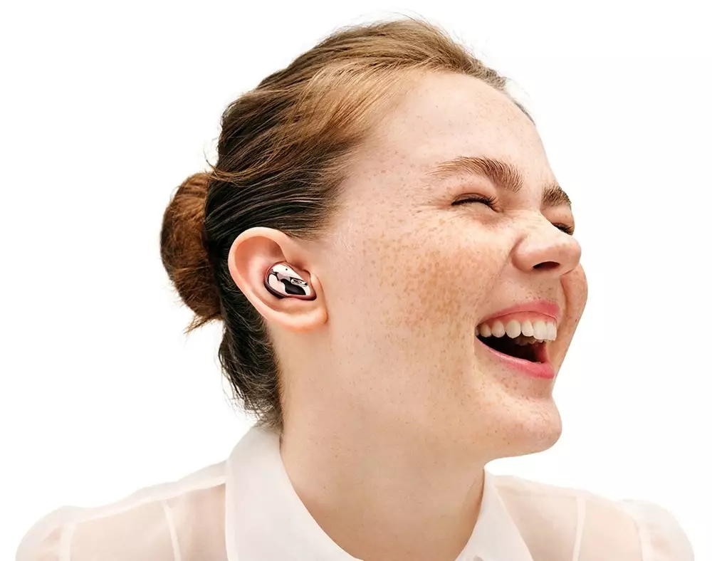 Tips menggunakan earphone © 2020 brilio.net