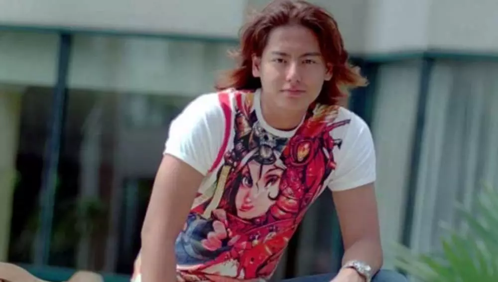 Roger Danuarta saat awal karier Berbagai Sumber