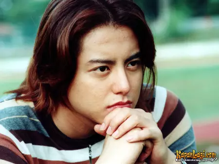 Roger Danuarta saat awal karier Berbagai Sumber