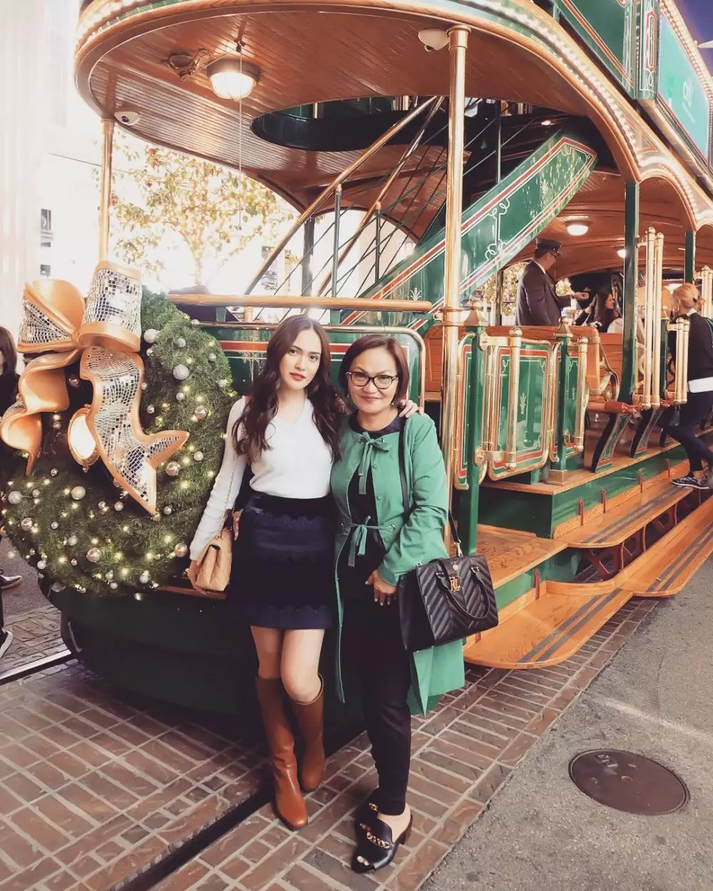 Shandy Aulia dan ibu © 2020 brilio.net Instagram Shandy Aulia dan ibu © 2020 brilio.net Instagram