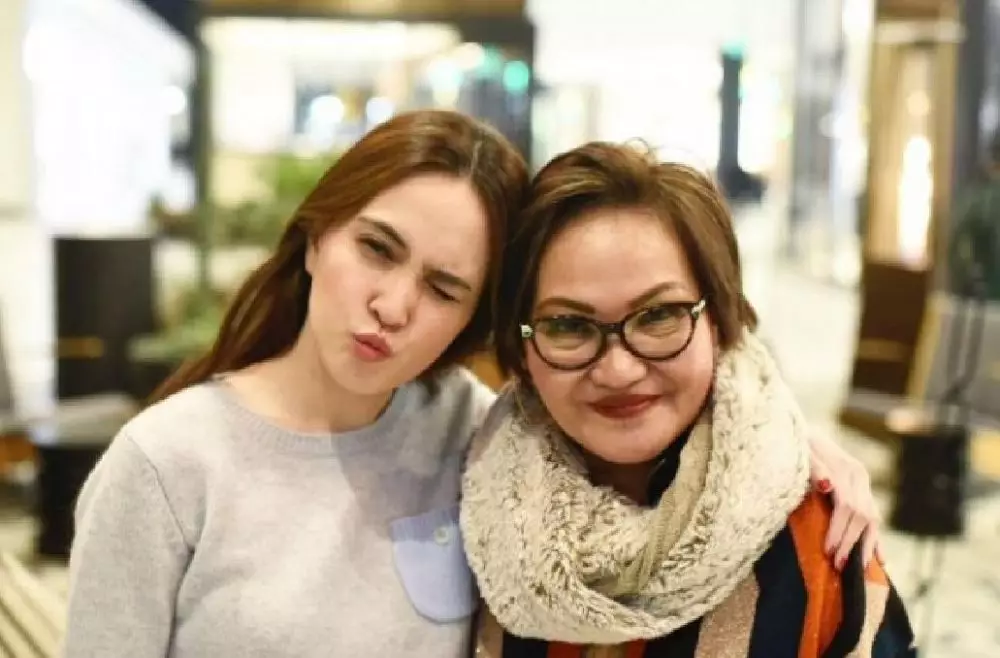 Shandy Aulia dan ibu © 2020 brilio.net Instagram Shandy Aulia dan ibu © 2020 brilio.net Instagram