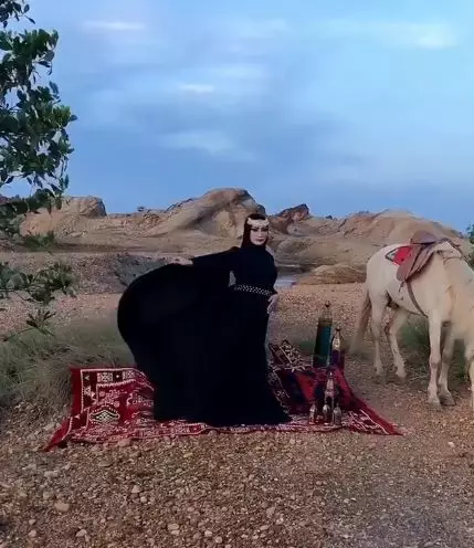 Yulita pemotretan sama kuda instagram Yulita pemotretan sama kuda instagram