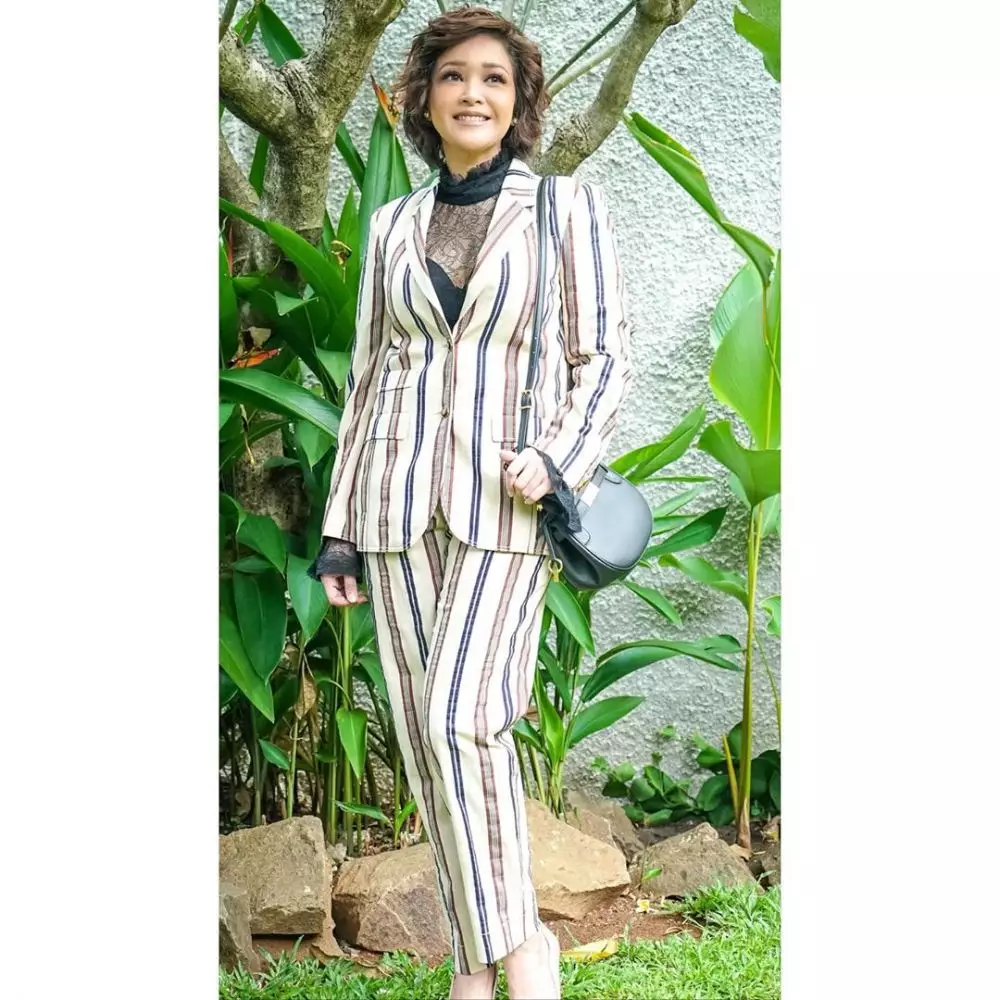 penampilan baru maia dengan rambut curly © 2020 Instagram/@maiaestiantyreal