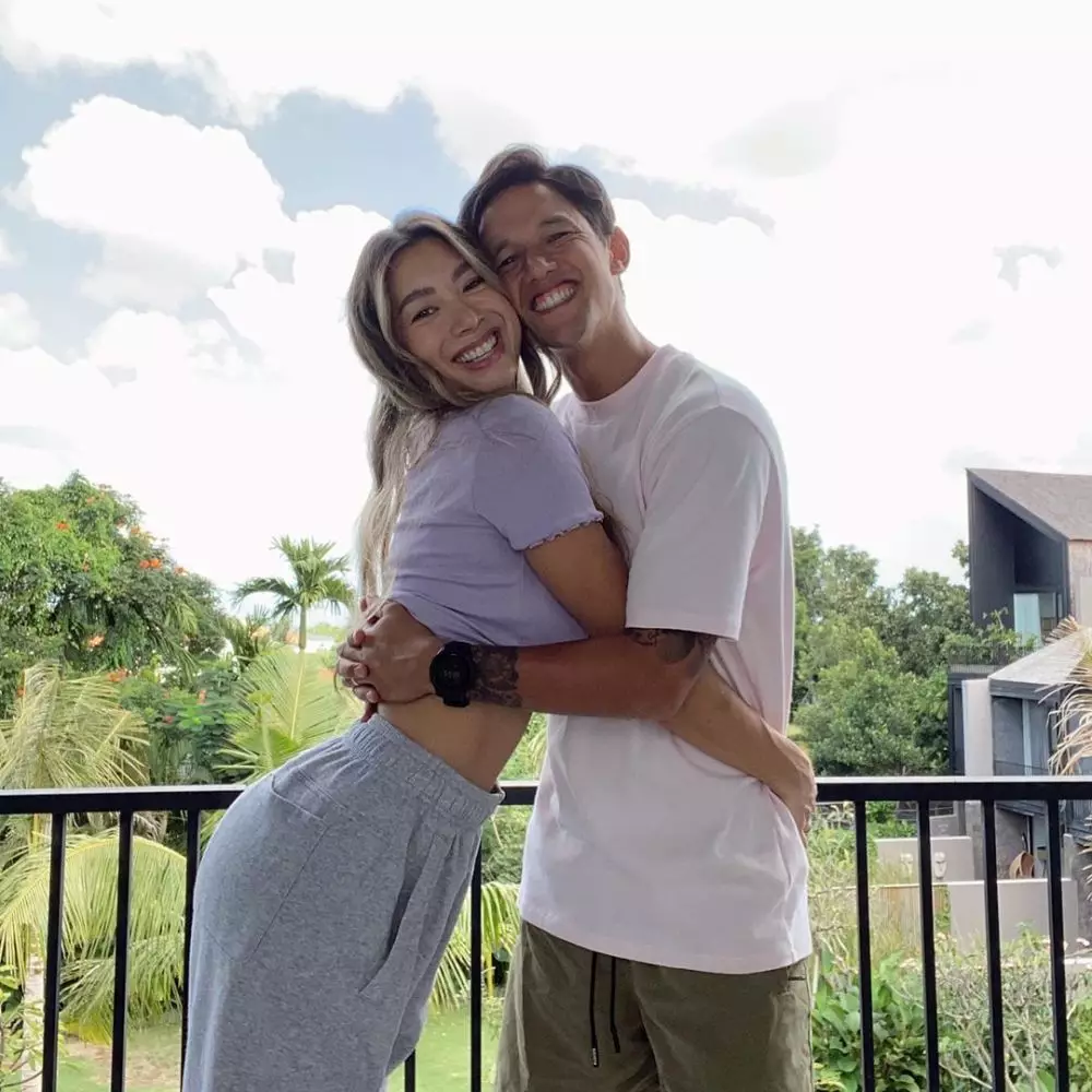8 seleb dan suami pesepak bola Instagram 8 seleb dan suami pesepak bola Instagram