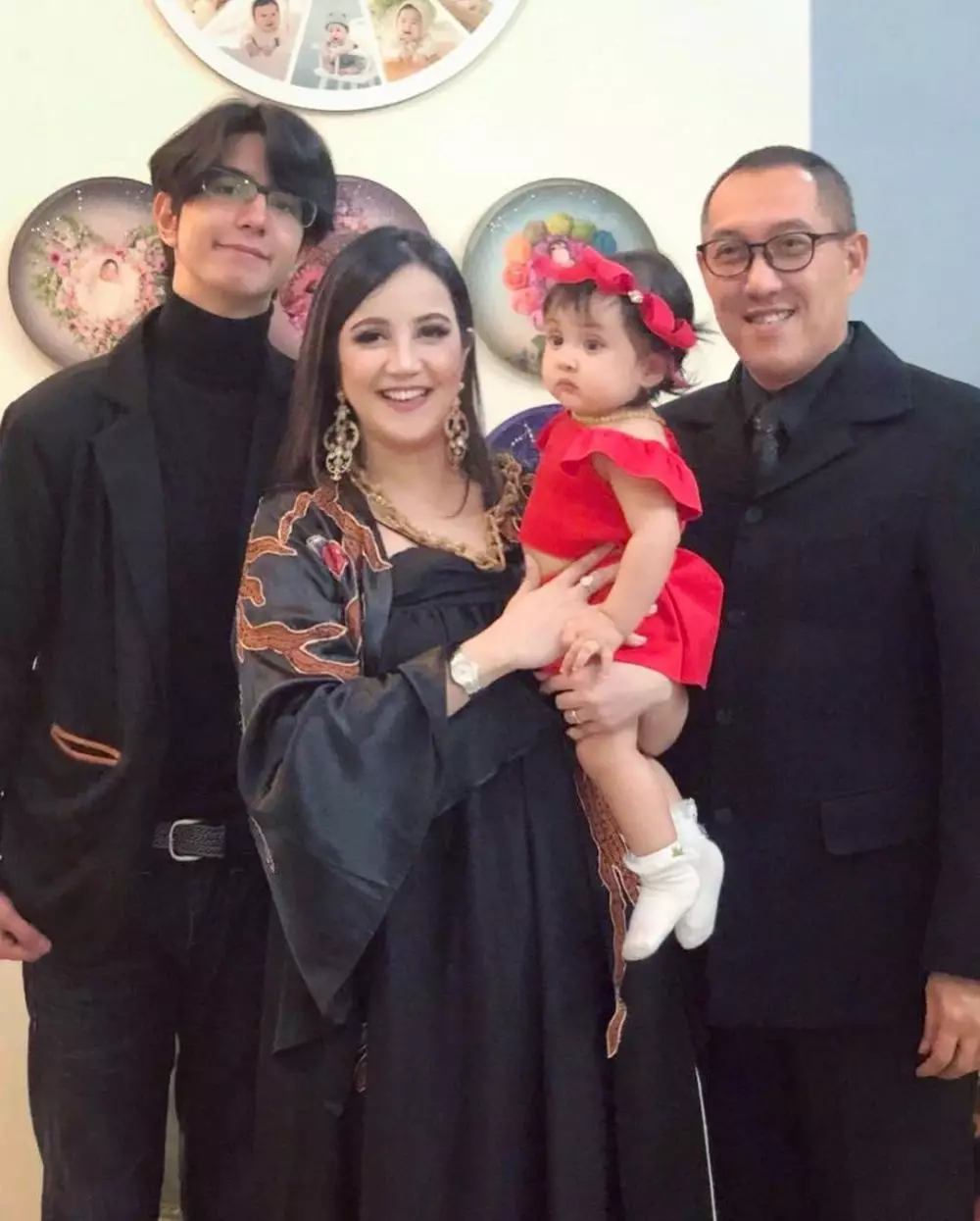 Seleb dinikahi pengusaha Makassar Instagram