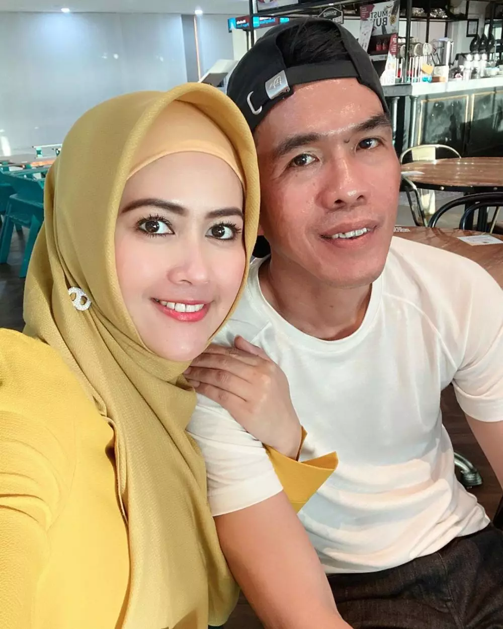 Seleb dinikahi pengusaha Makassar Instagram