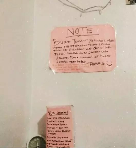 debat peringatan kost cewek Twitter