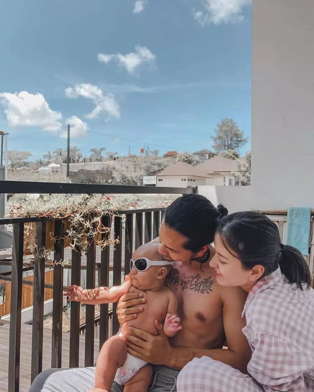 momen seru Kimberly Ryder dan keluarga saat babymoon © 2020 brilio.net momen seru Kimberly Ryder dan keluarga saat babymoon © 2020 brilio.net