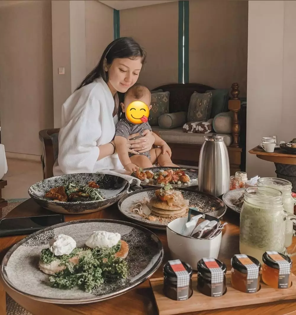 momen seru Kimberly Ryder dan keluarga saat babymoon © 2020 brilio.net momen seru Kimberly Ryder dan keluarga saat babymoon © 2020 brilio.net