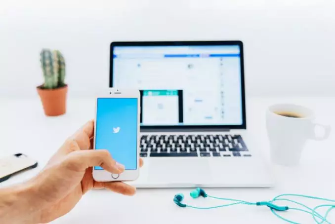 Kata-kata cuitan lucu Twitter © berbagai sumber