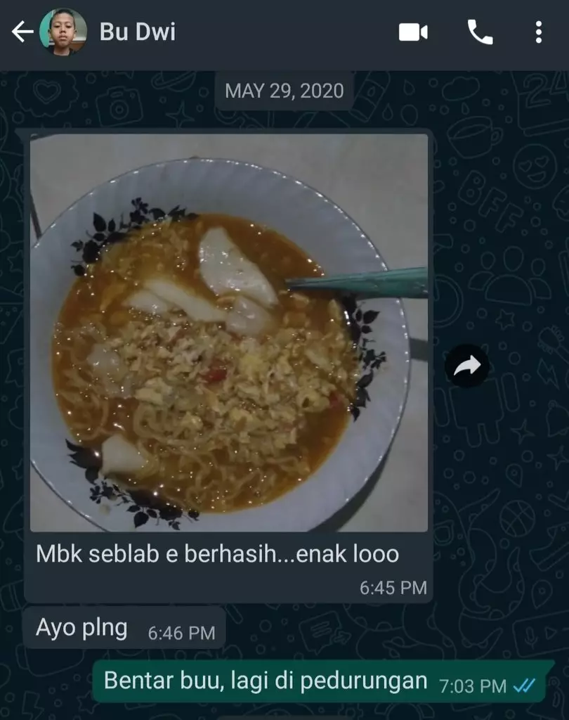 ibu kos bagi makanan Twitter