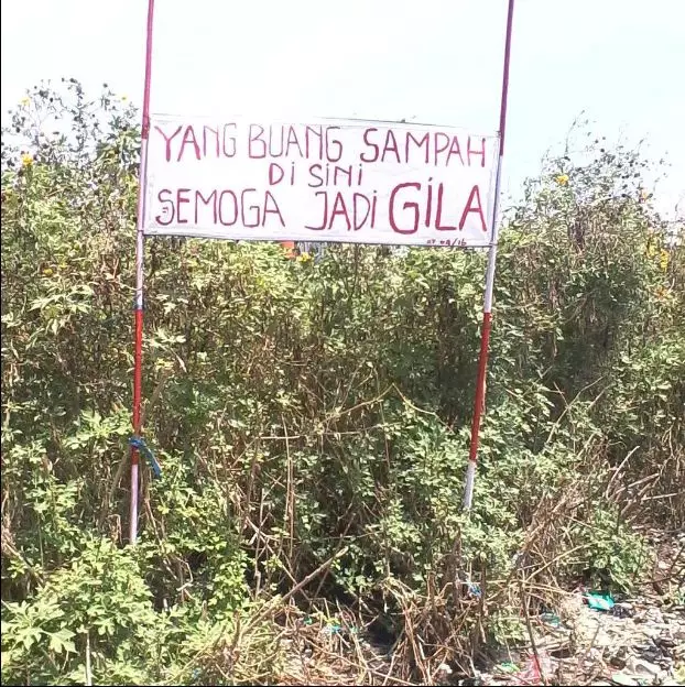 Spanduk lucu sampah Berbagai sumber