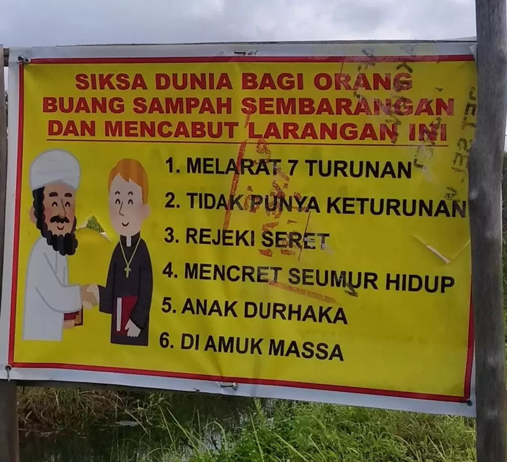 Spanduk lucu sampah Berbagai sumber