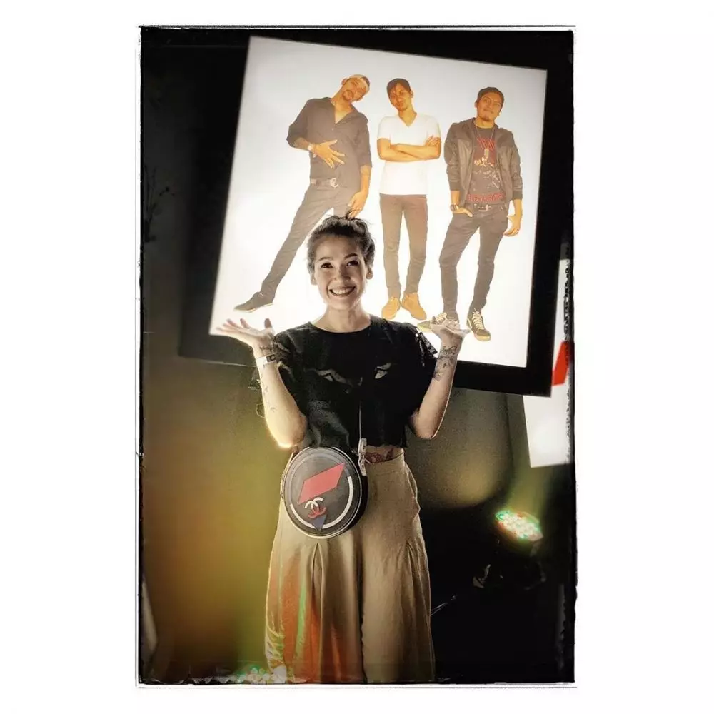Potret Mieke Amalia, tetap cantik bak ABG di usia 43 tahun © 2020 brilio.net Potret Mieke Amalia, tetap cantik bak ABG di usia 43 tahun © 2020 brilio.net