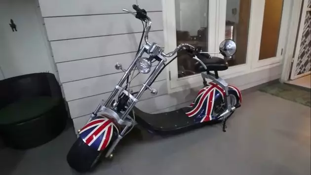 Barang mewah di rumah Rieta Amilia © 2020 brilio.net YouTube Barang mewah di rumah Rieta Amilia © 2020 brilio.net YouTube