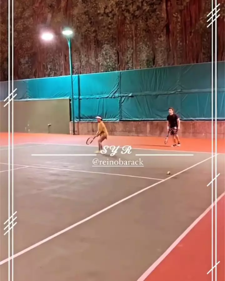 lapangan tenis Syahrini Instagram
