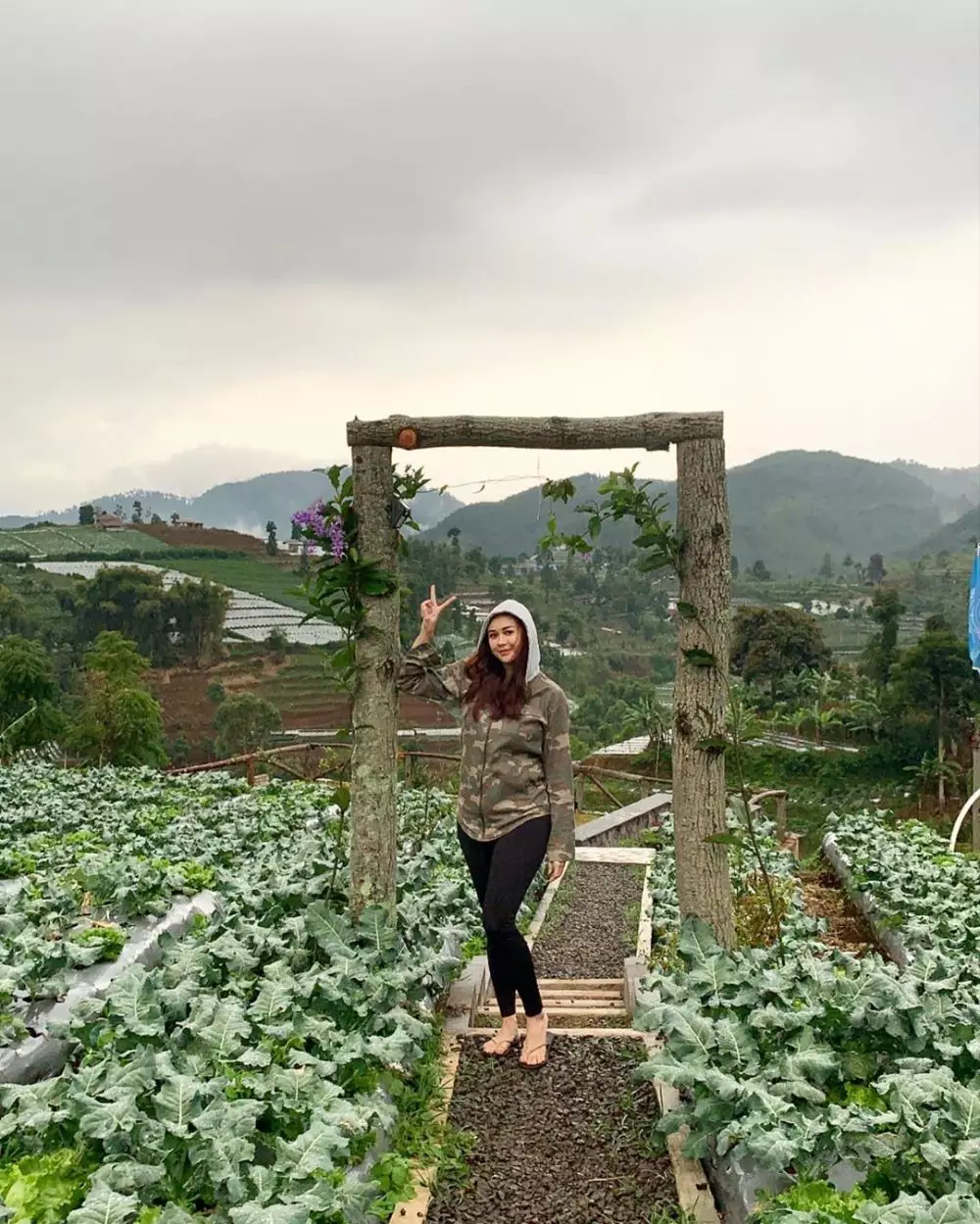 Momen liburan Aura Kasih Instagram