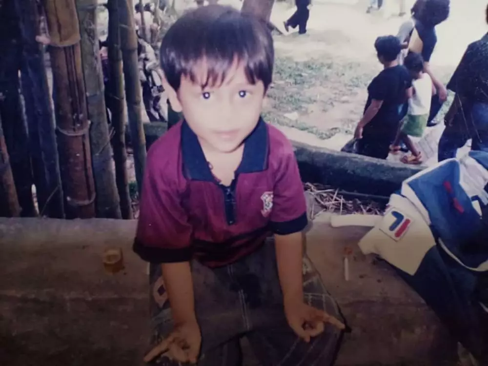 masa kecil Rizky Billar berbagai sumber masa kecil Rizky Billar berbagai sumber