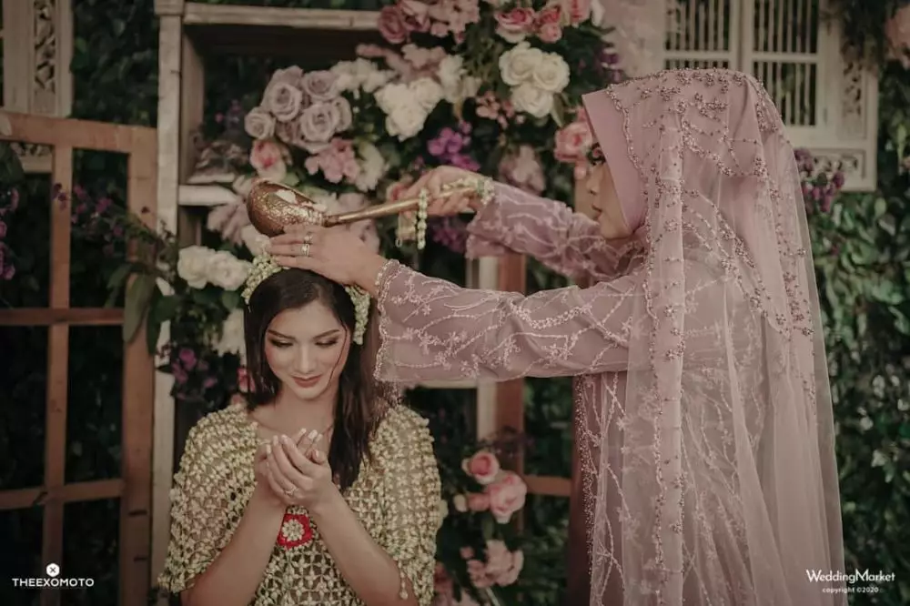 pengajian Atries Angel © 2020 brilio.net pengajian Atries Angel © 2020 brilio.net