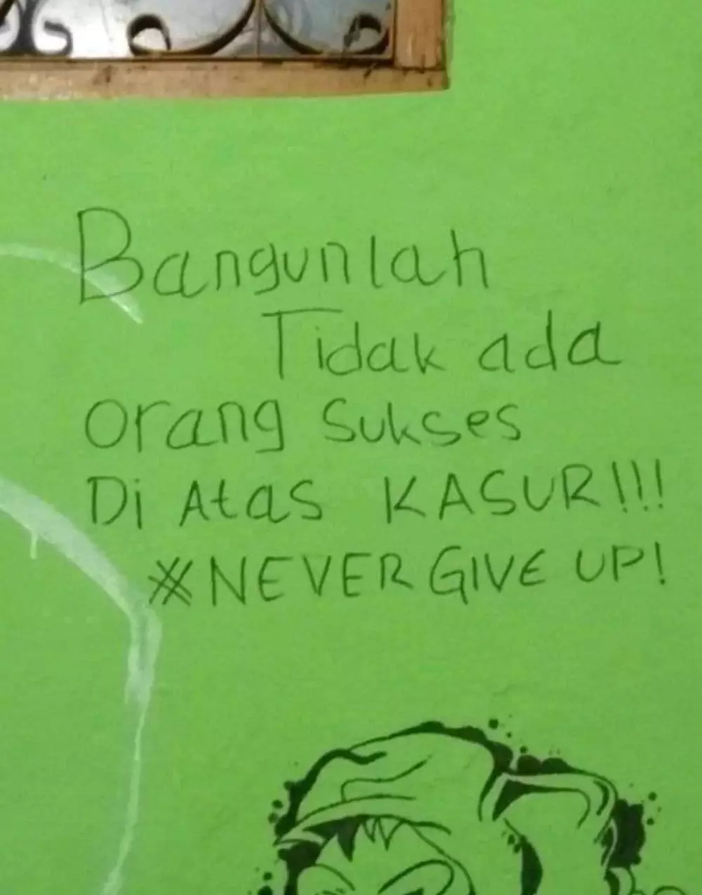 Tulisan motivasi di tembok Twitter Tulisan motivasi di tembok Twitter