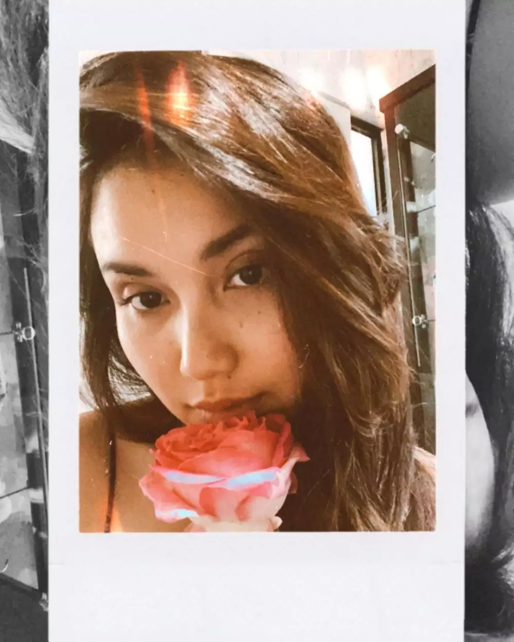 Gaya selfie ala Ayu Ting Ting © 2020 brilio.net