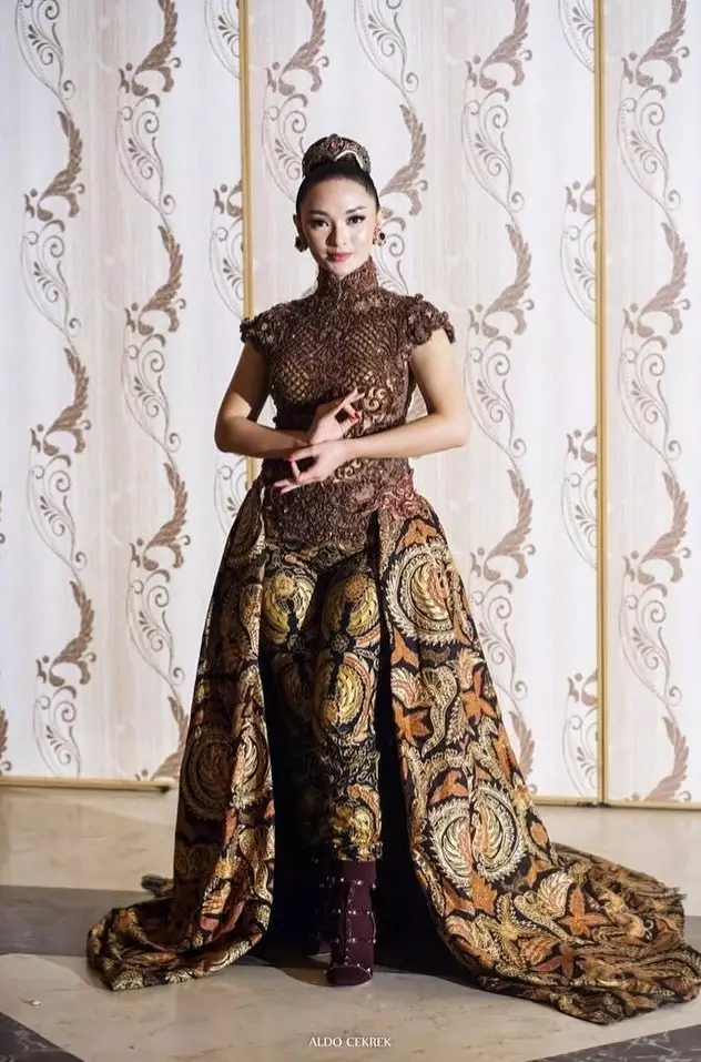 Zaskia Gotik Instagram