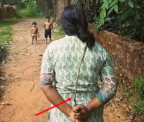 emak emak nggak sabaran  Berbagai Sumber