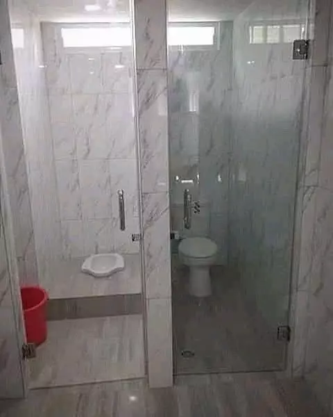 Potret benda nggak guna Berbagai sumber