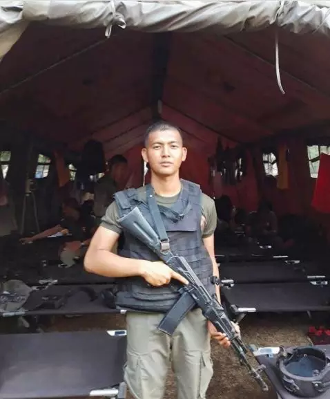 polisi ganteng uu cipta kerja Berbagai sumber