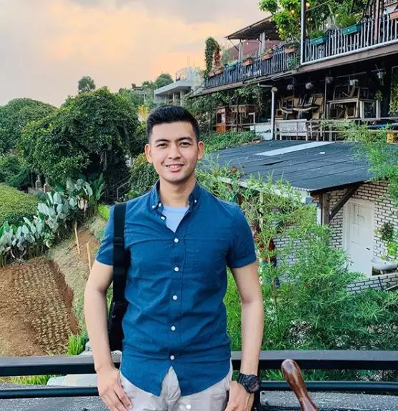 polisi ganteng uu cipta kerja Berbagai sumber