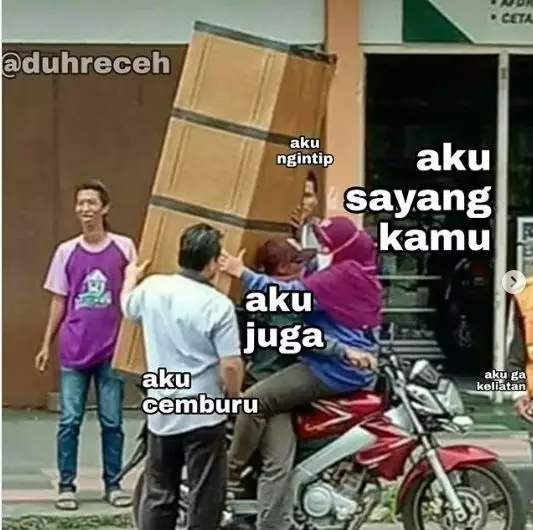 10 Caption foto momen apes ini bikin meringis istimewa