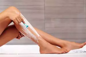 10 Tips bercukur untuk merawat tubuh, hati-hati memilih pisau cukur  