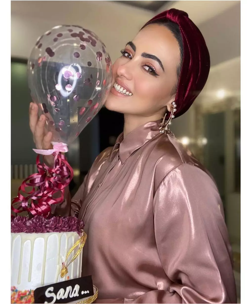 Sana Khan pensiun Instagram