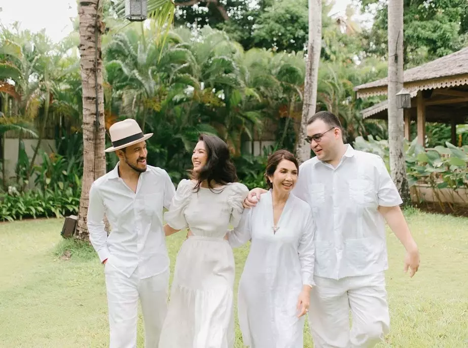 Raline Shah dan ibunya © 2020 brilio.net Raline Shah dan ibunya © 2020 brilio.net