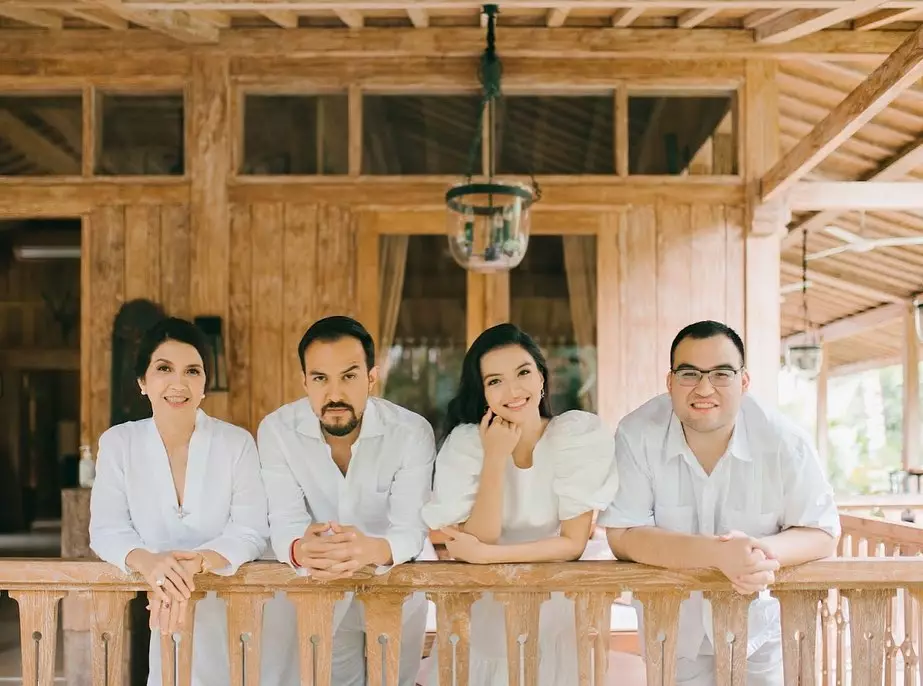 Raline Shah dan ibunya © 2020 brilio.net Raline Shah dan ibunya © 2020 brilio.net