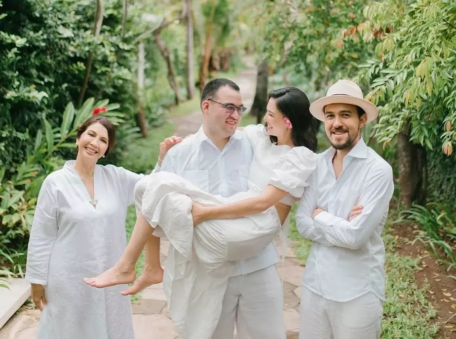 Raline Shah dan ibunya © 2020 brilio.net Raline Shah dan ibunya © 2020 brilio.net