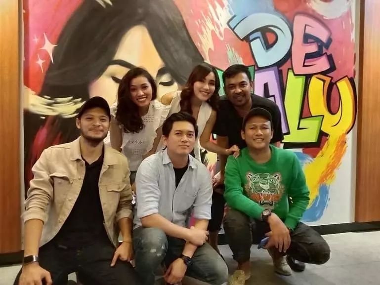 Fakta Adit calon Ayu Ting Ting Berbagai Sumber