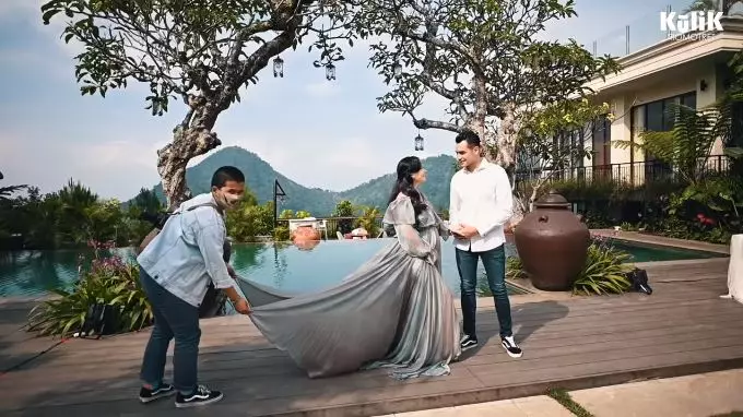 Momen maternity shoot Asmirandah © 2020 brilio.net Momen maternity shoot Asmirandah © 2020 brilio.net