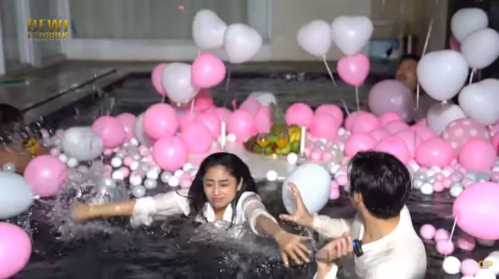 kejutan ultah Angga Wijaya YouTube