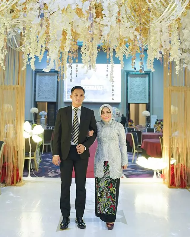 Muzdalifah kondangan bareng Fadel © 2020 brilio.net Instagram