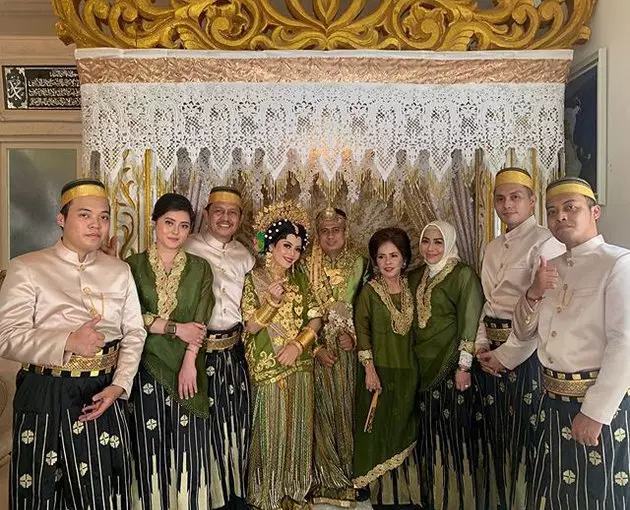 Muzdalifah kondangan bareng Fadel © 2020 brilio.net Instagram