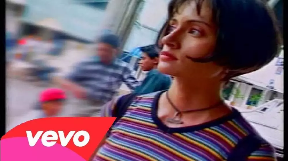 potret terbaru Bianca Adinegoro Instagram