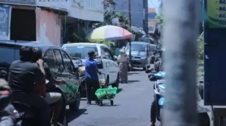 Anak tunanetra hebat Berbagai sumber