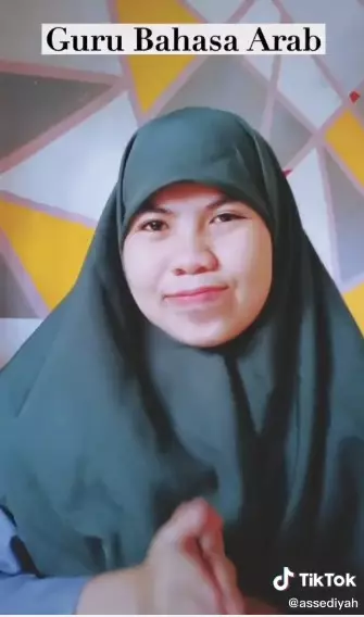 Penampilan guru tiktok TikTok/@assediyah