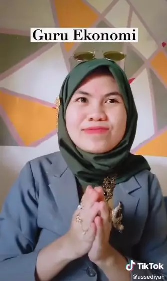 Penampilan guru tiktok TikTok/@assediyah