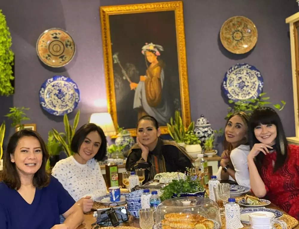 momen yuni shara reuni dengan diva 90-an © 2020 Instagram